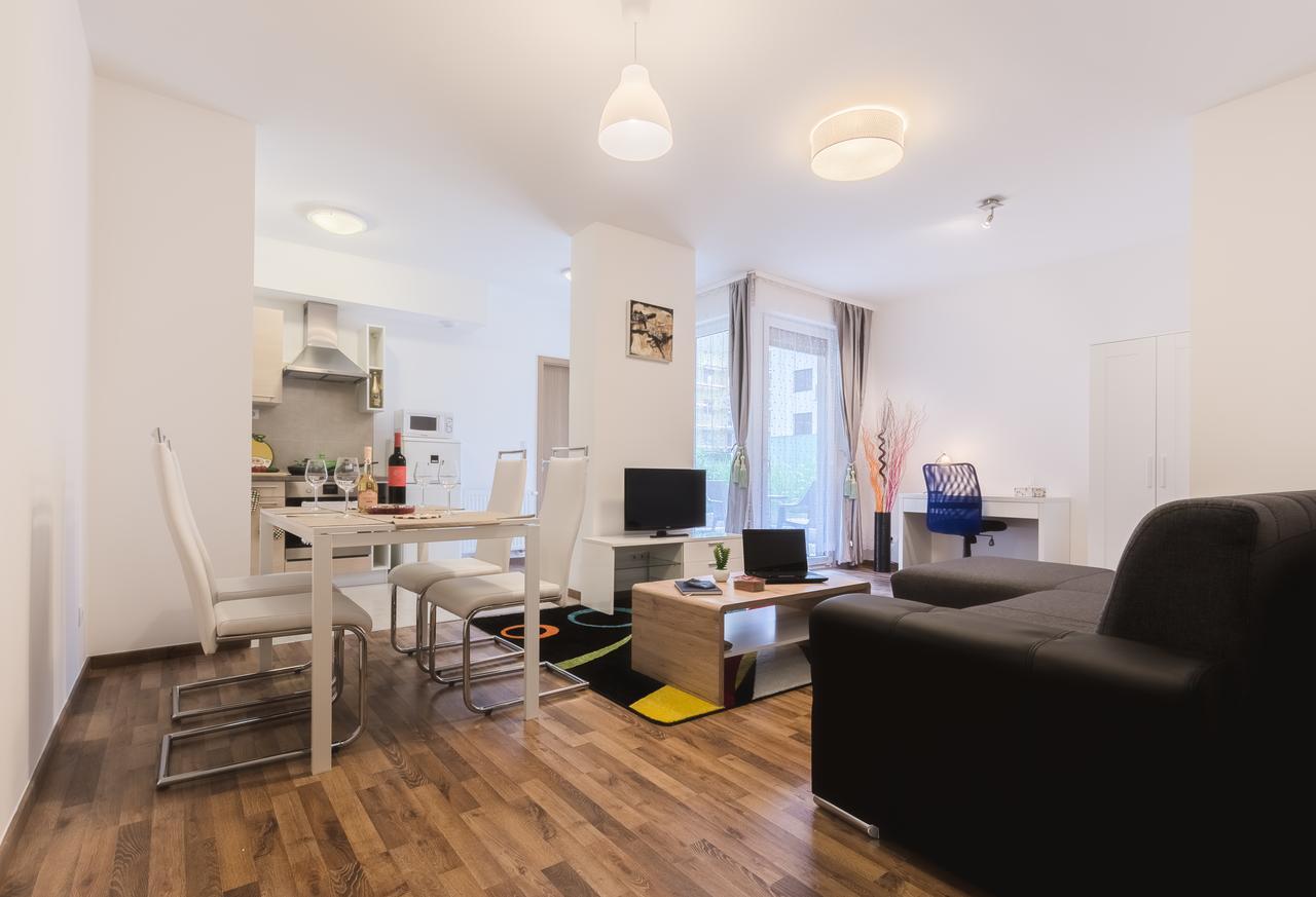 Corvin Holiday Apartments Hotel Budapest Eksteriør billede