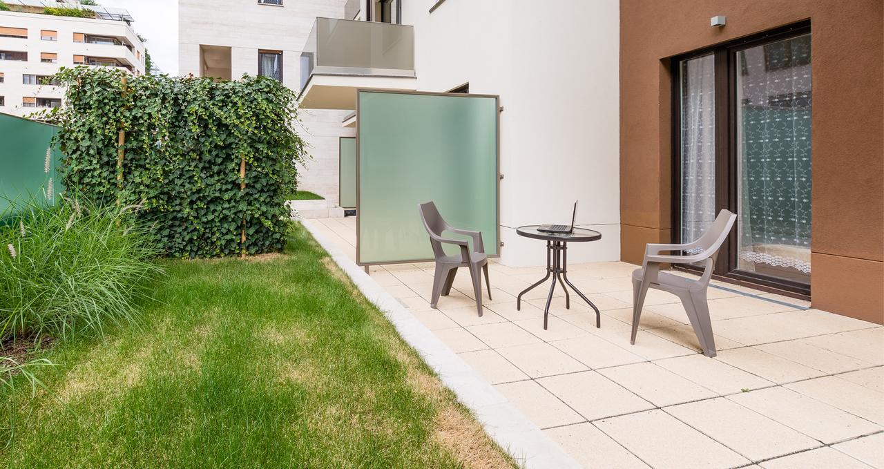 Corvin Holiday Apartments Hotel Budapest Eksteriør billede