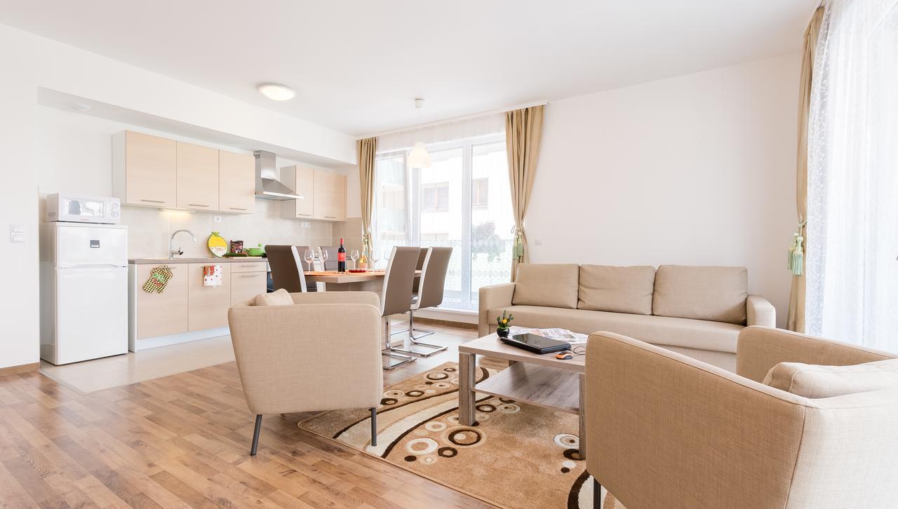 Corvin Holiday Apartments Hotel Budapest Eksteriør billede