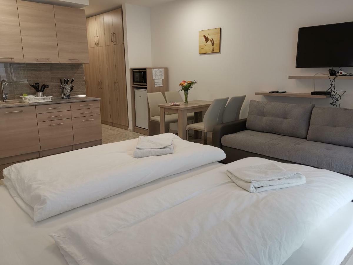 Corvin Holiday Apartments Hotel Budapest Eksteriør billede