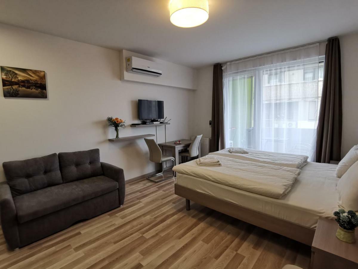 Corvin Holiday Apartments Hotel Budapest Eksteriør billede