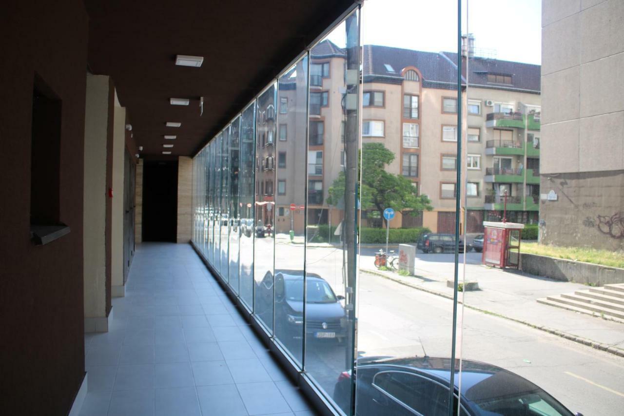 Corvin Holiday Apartments Hotel Budapest Eksteriør billede